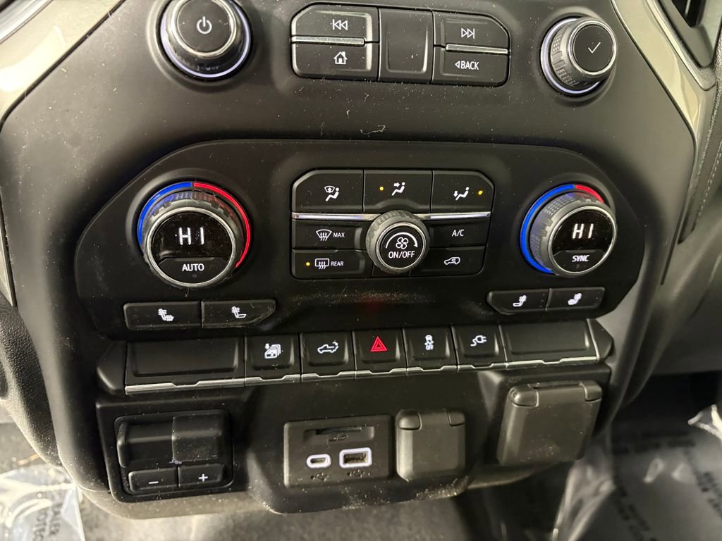 Used 2020 Chevrolet Silverado 3500 LT w/ Convenience Package image 20