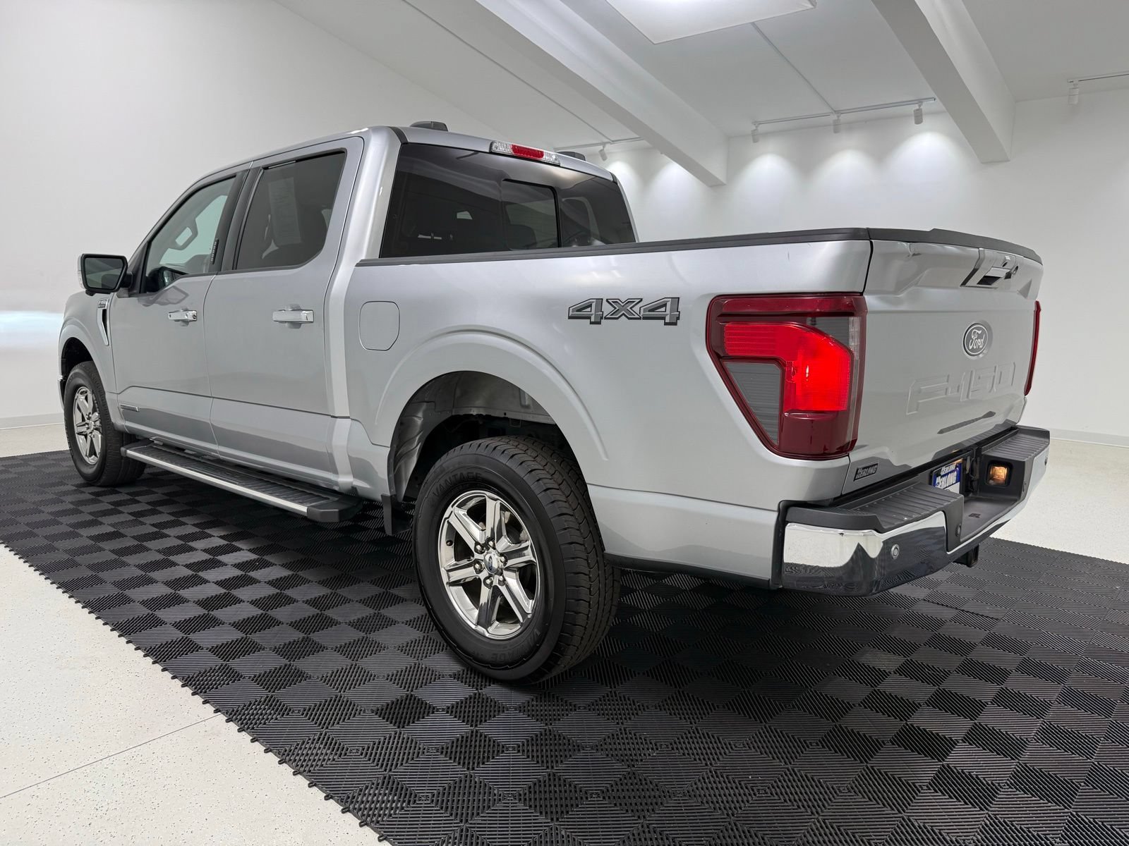 Used 2024 Ford F150 XLT w/ Equipment Group 302A MID AWD/4WD image 6