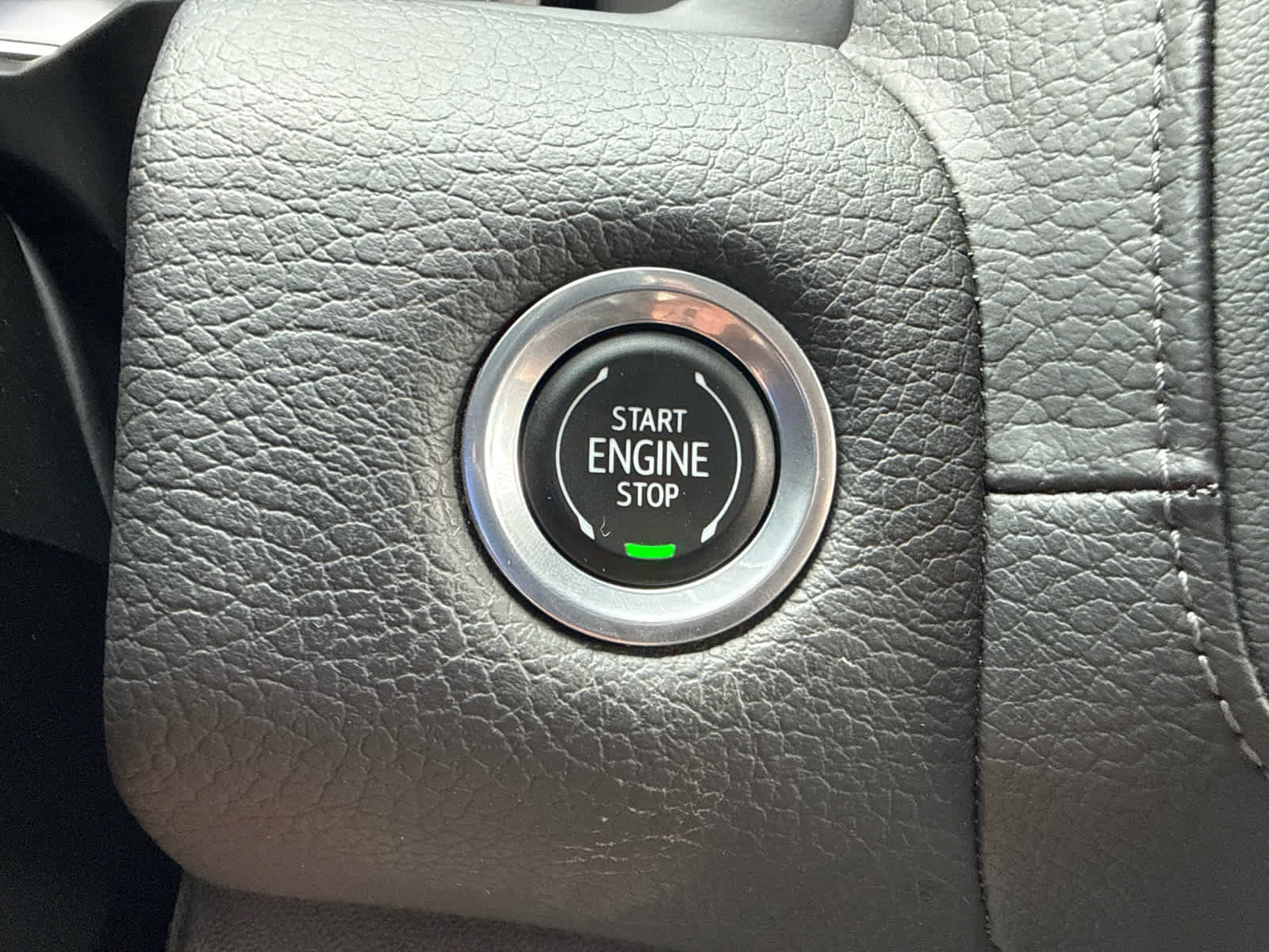 Certified 2023 GMC Yukon Denali w/ Advanced Technology Package AWD/4WD image 19