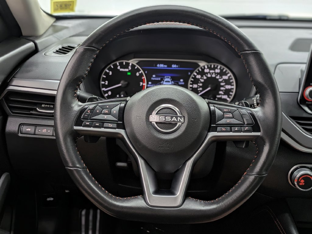 Used 2023 Nissan Altima 2.5 SR AWD/4WD image 30