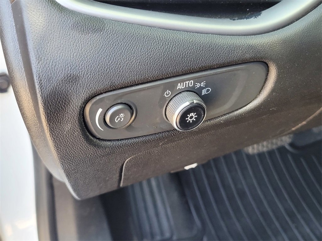 Used 2023 Chevrolet Malibu LS image 22