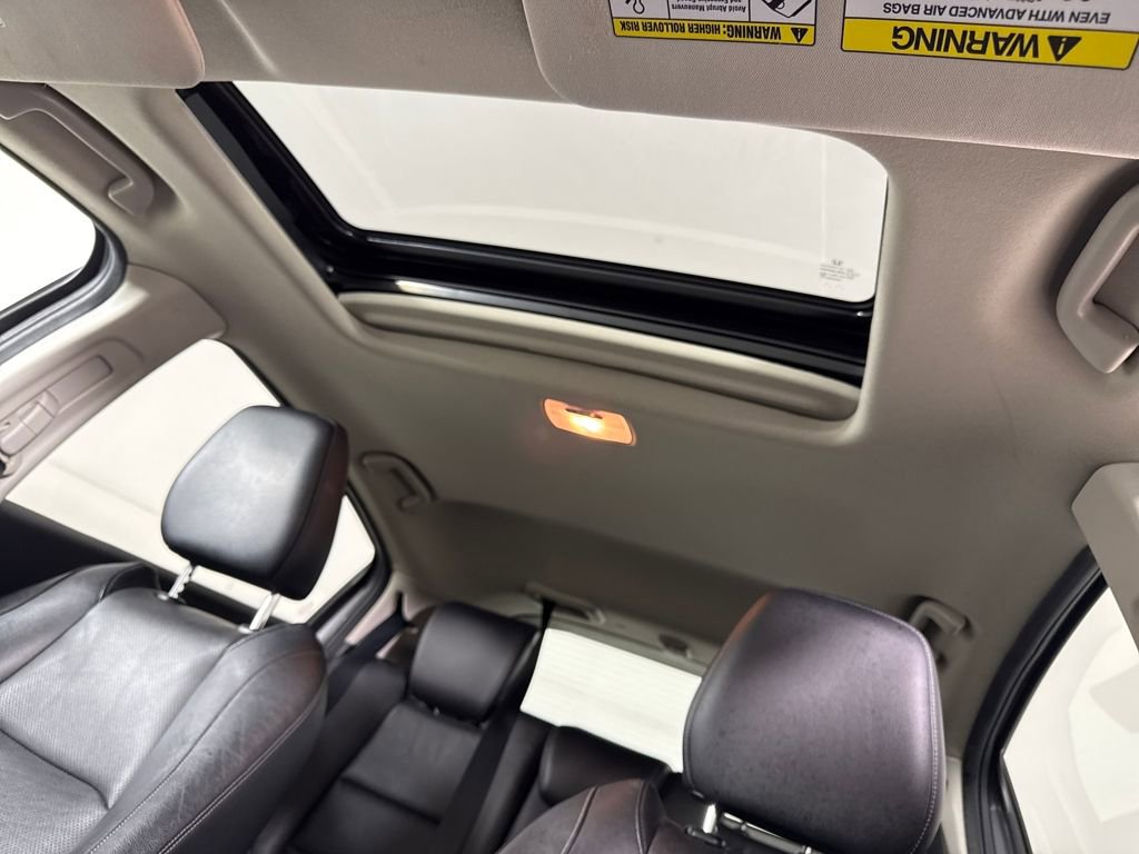 Used 2019 Honda HR-V Touring image 17