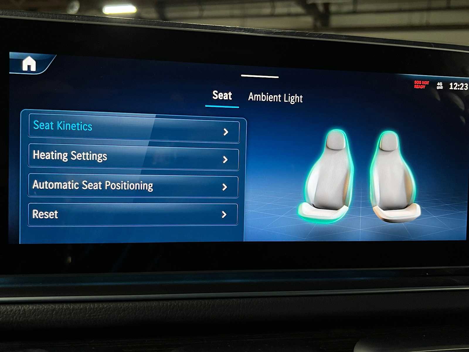 New 2026 Mercedes-Benz GLS 450 4MATIC image 33