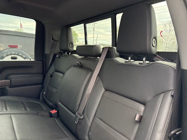 Used 2023 GMC Sierra 3500 Denali w/ Denali Ultimate Package image 11
