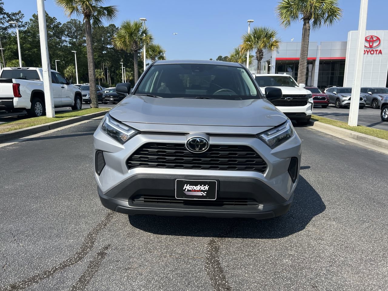 Used 2024 Toyota RAV4 LE AWD/4WD image 3