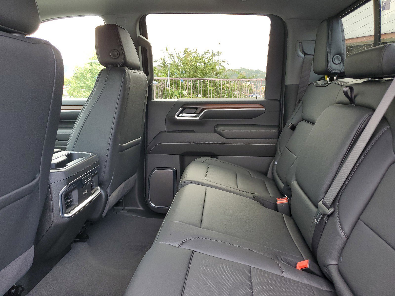 New 2025 GMC Sierra 2500 Denali image 12