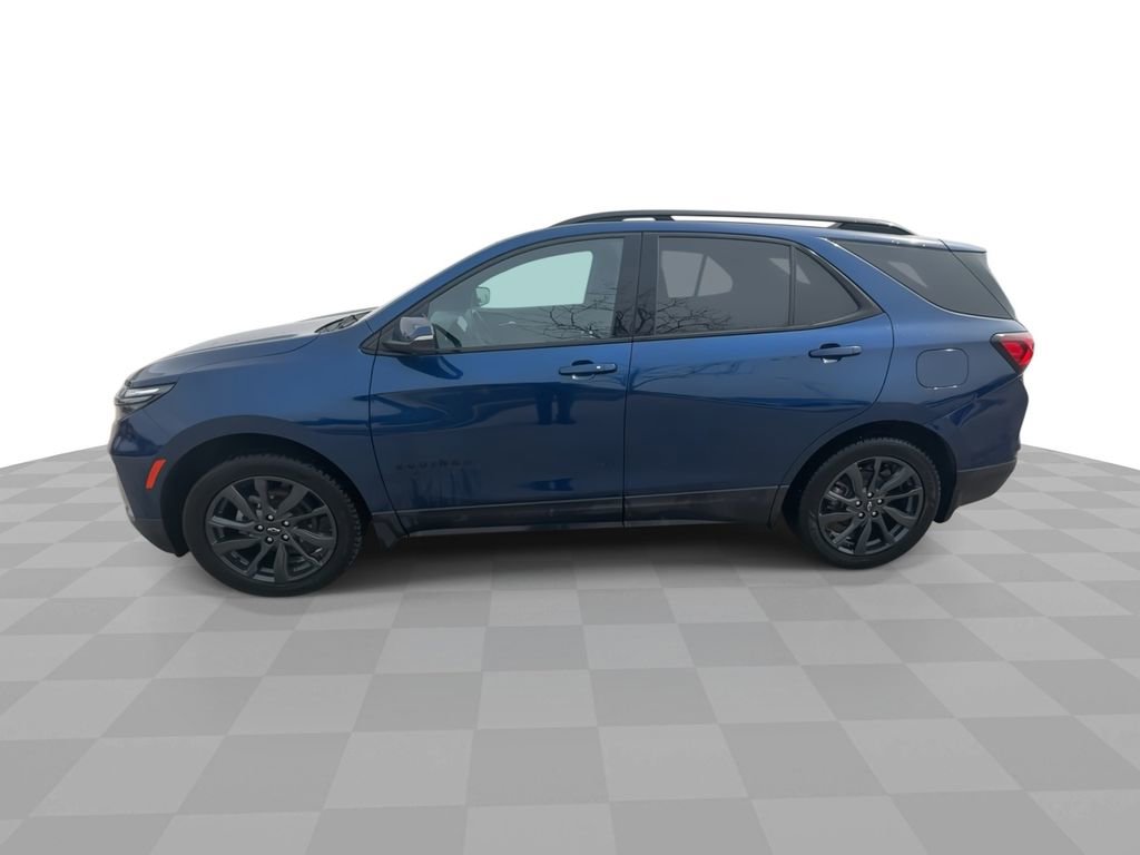 Certified 2022 Chevrolet Equinox RS w/ RS Leather Package AWD/4WD image 5