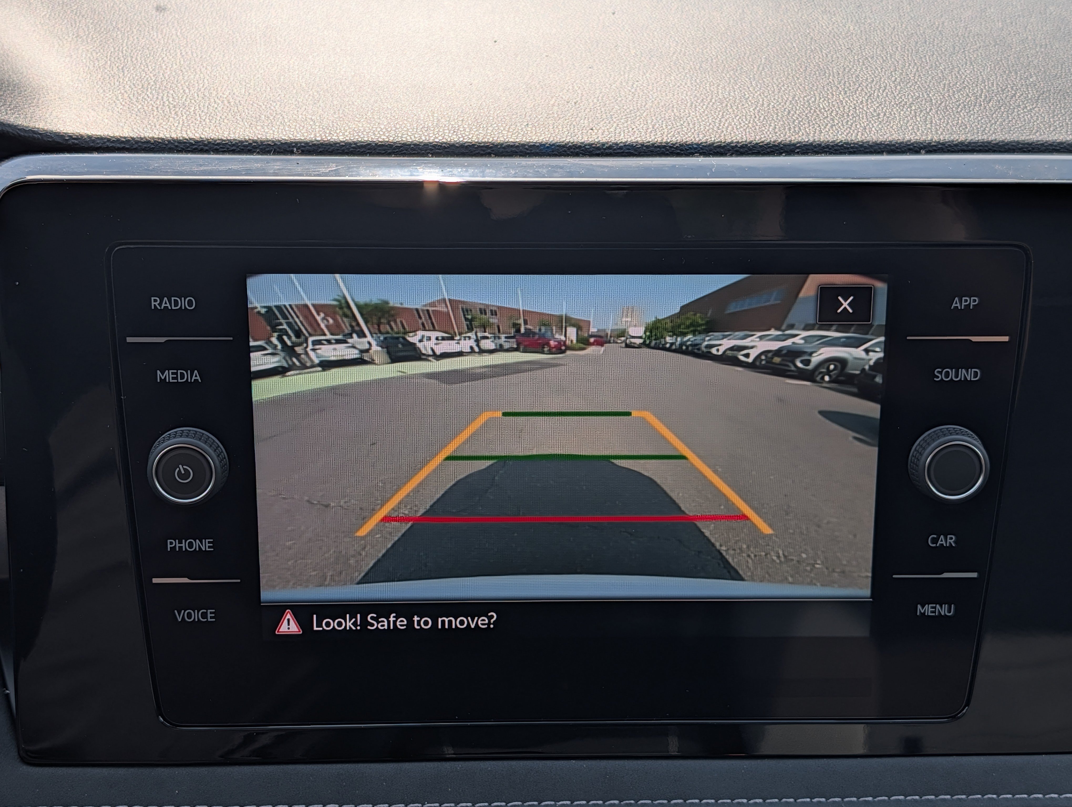 New 2026 Volkswagen Taos SE AWD/4WD image 10