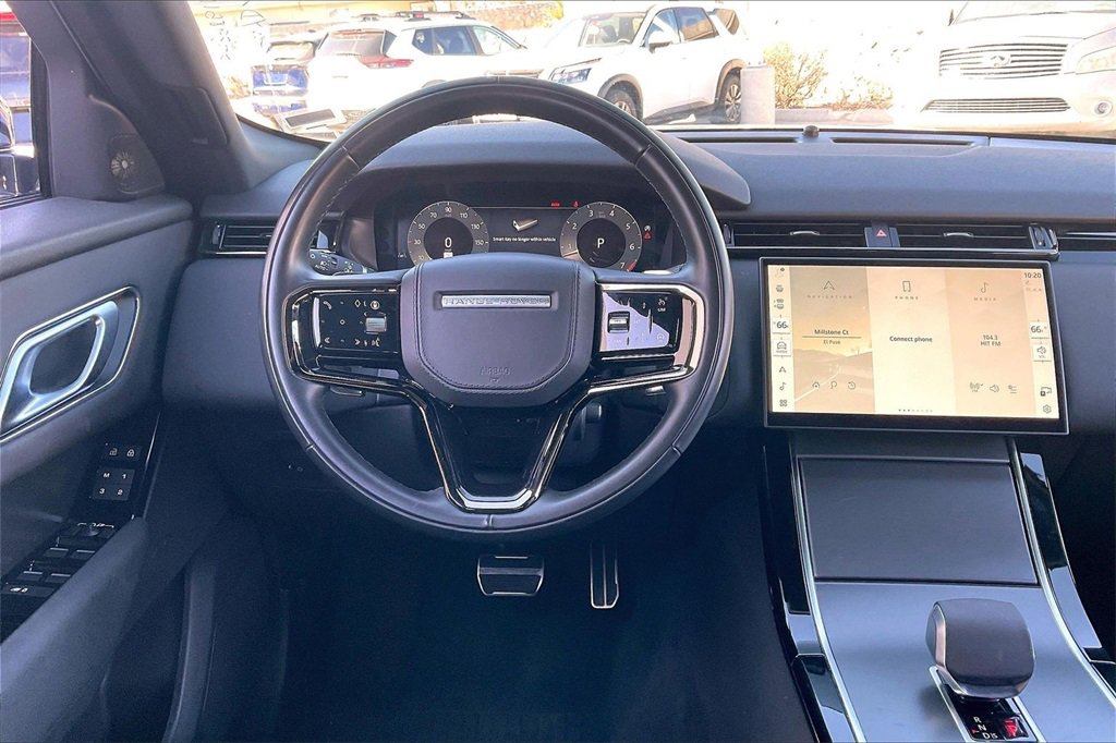 Used 2025 Land Rover Range Rover Velar Dynamic SE image 5