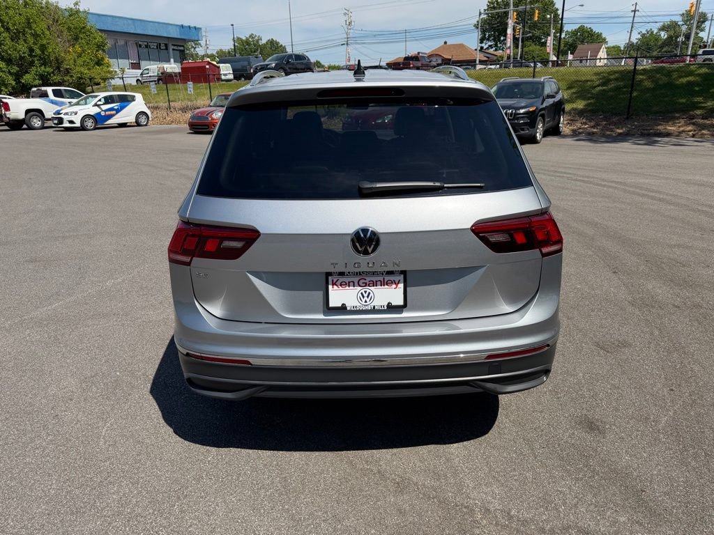 Certified 2023 Volkswagen Tiguan SE FWD image 6
