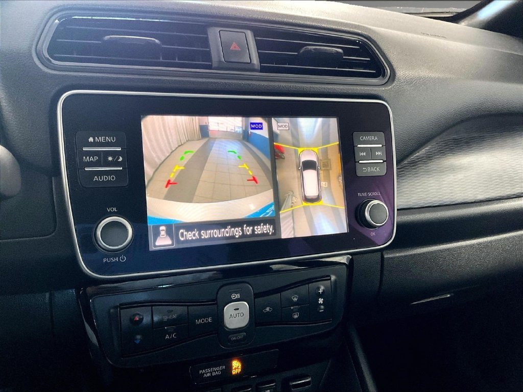 Certified 2025 Nissan Leaf SV Plus FWD image 19
