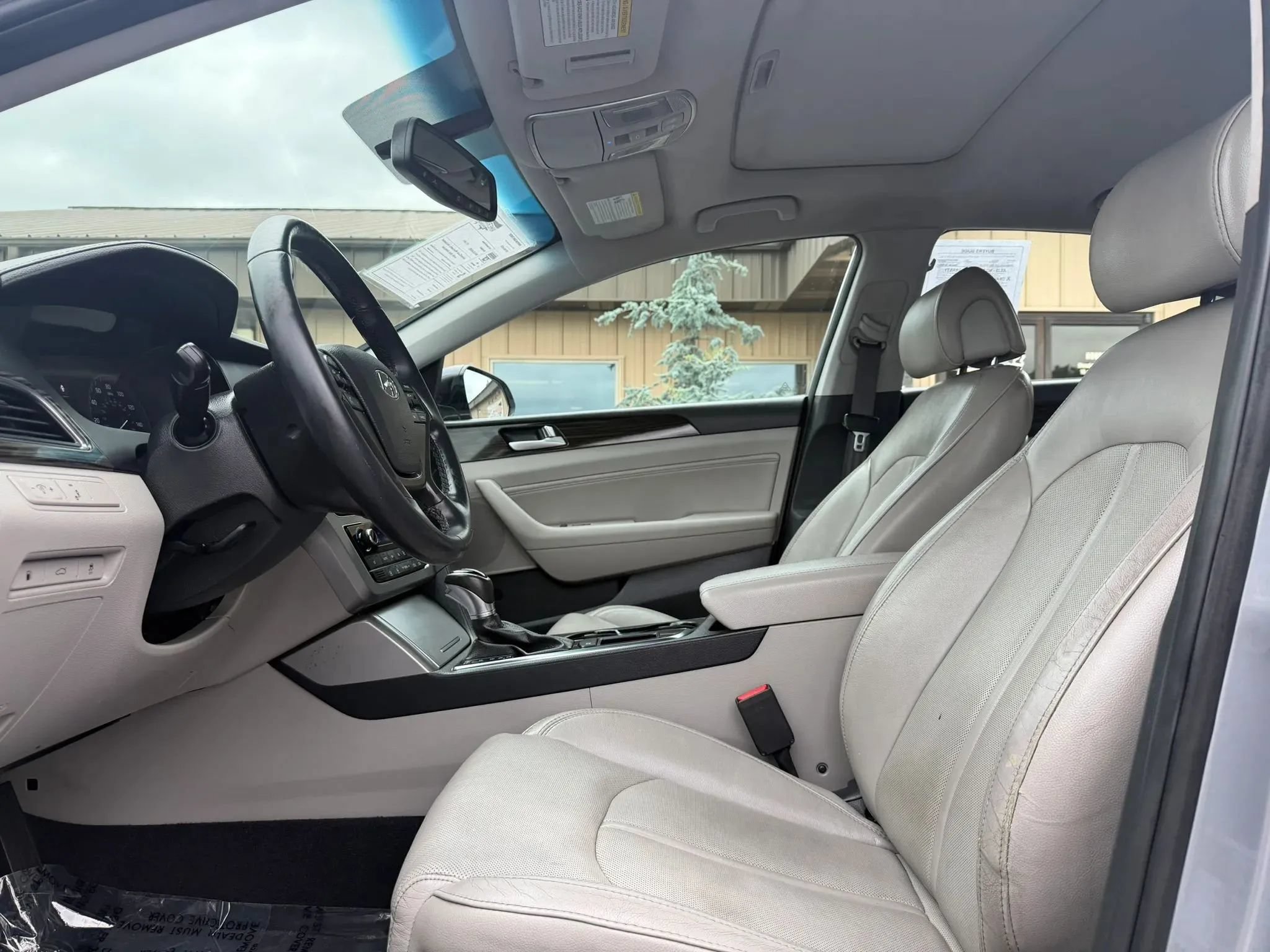 Used 2017 Hyundai Sonata Limited FWD image 14