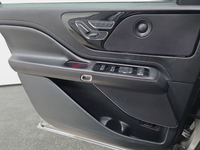 Certified 2023 Lincoln Aviator Reserve w/ Equipment Group 201A image 22