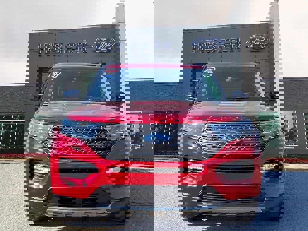 Certified 2022 Ford Explorer XLT w/ Equipment Group 202A image 2
