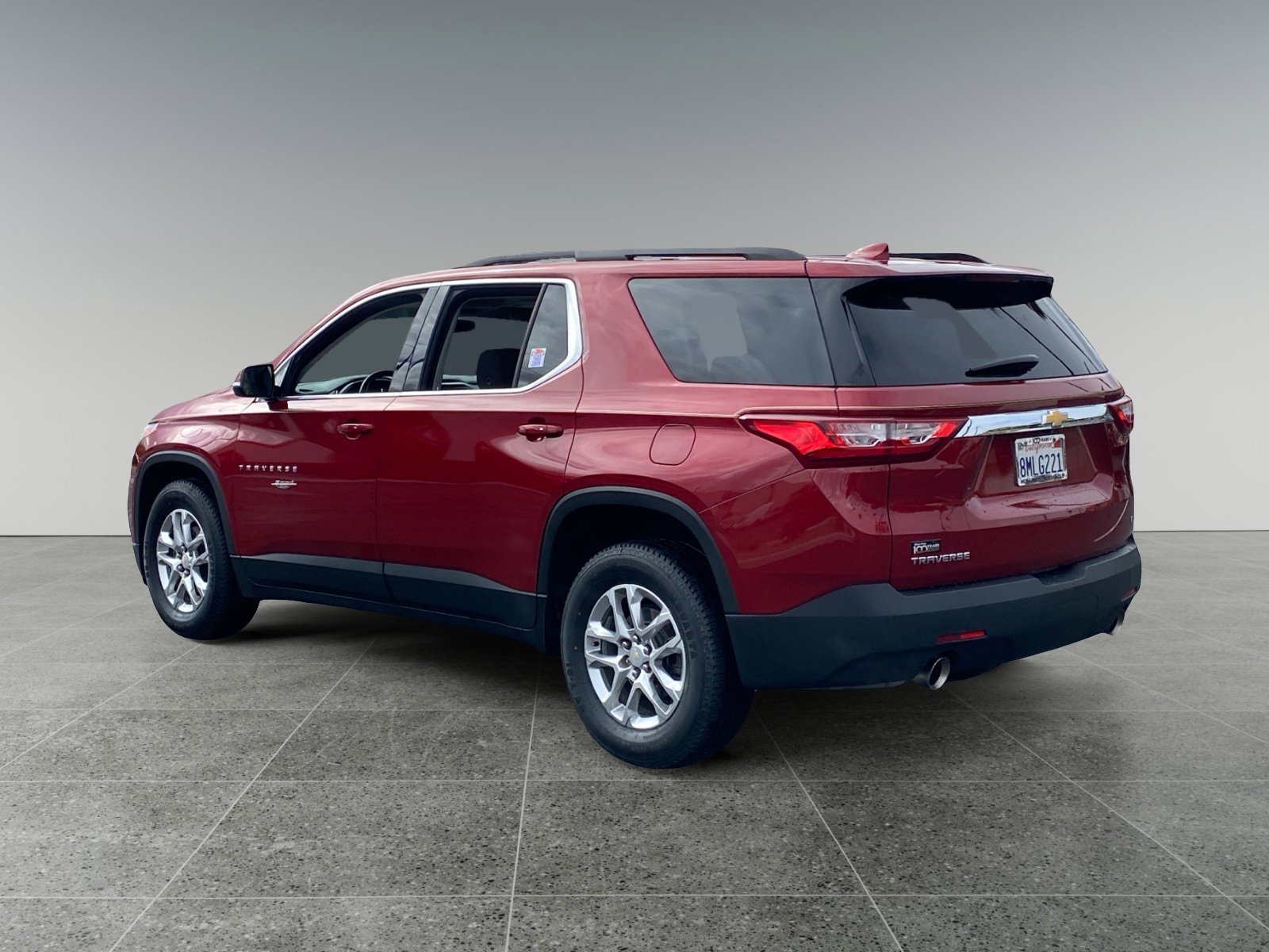 Used 2020 Chevrolet Traverse LT w/ LPO, Floor Liner Package FWD image 3