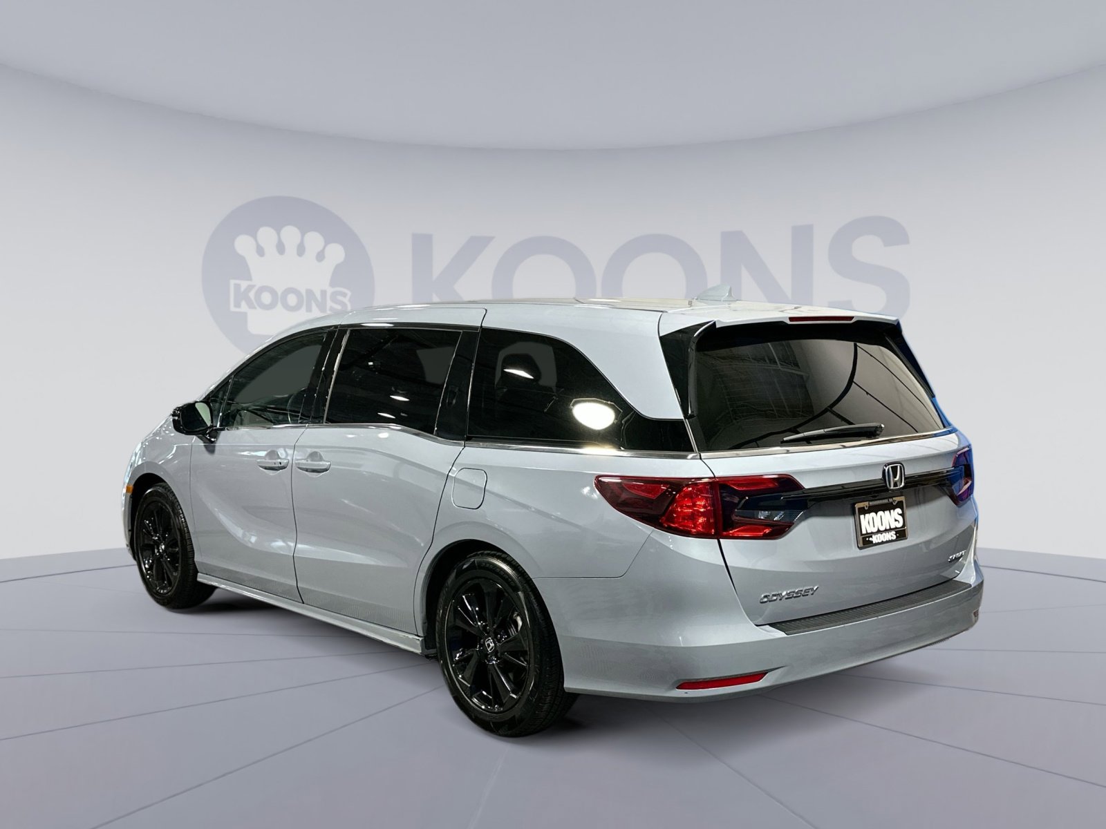 Used 2024 Honda Odyssey Sport image 4