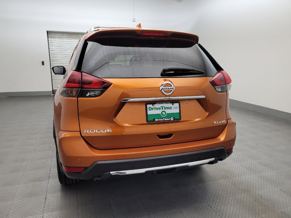Used 2019 Nissan Rogue SL w/ Premium Package AWD/4WD image 6