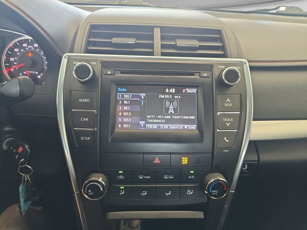 Used 2016 Toyota Camry SE image 21