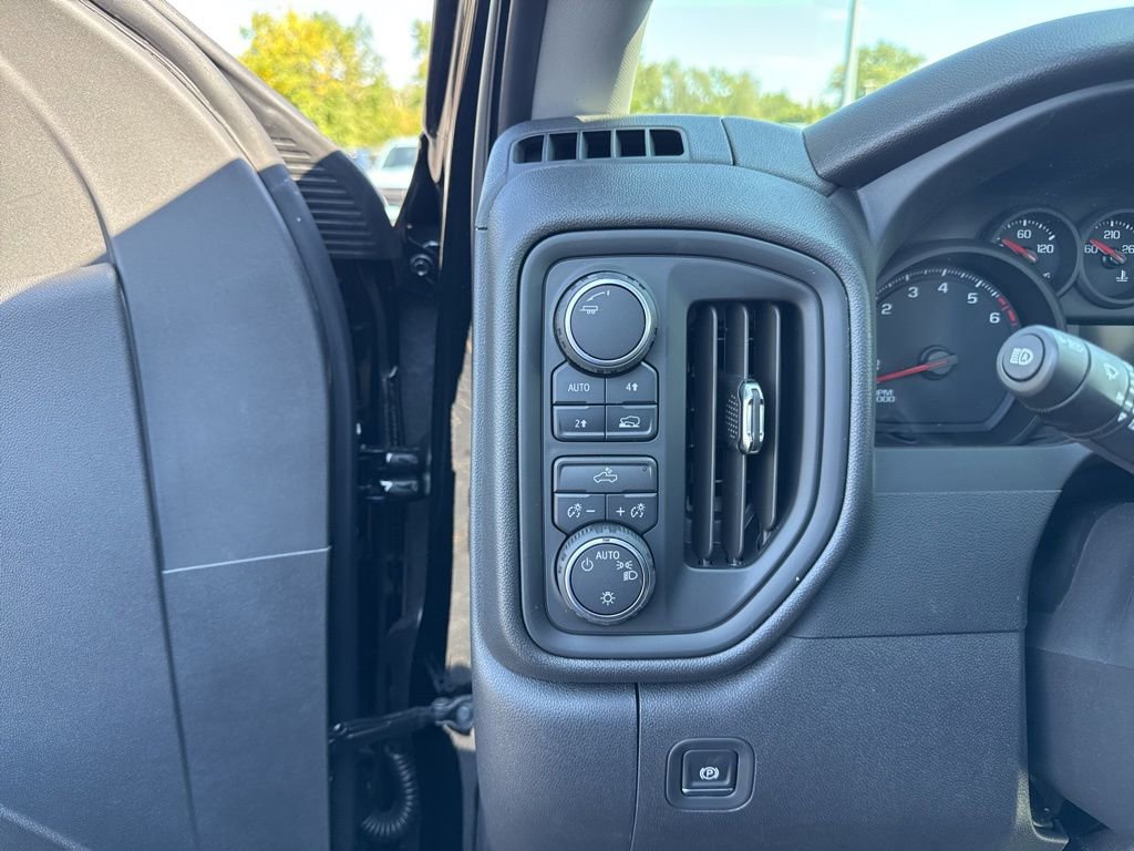 New 2026 Chevrolet Silverado 1500 W/T w/ WT Value Package image 16