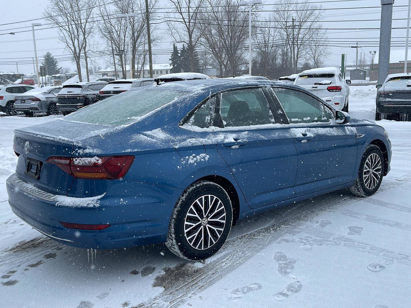 Used 2019 Volkswagen Jetta SEL w/ Cold Weather Package image 4