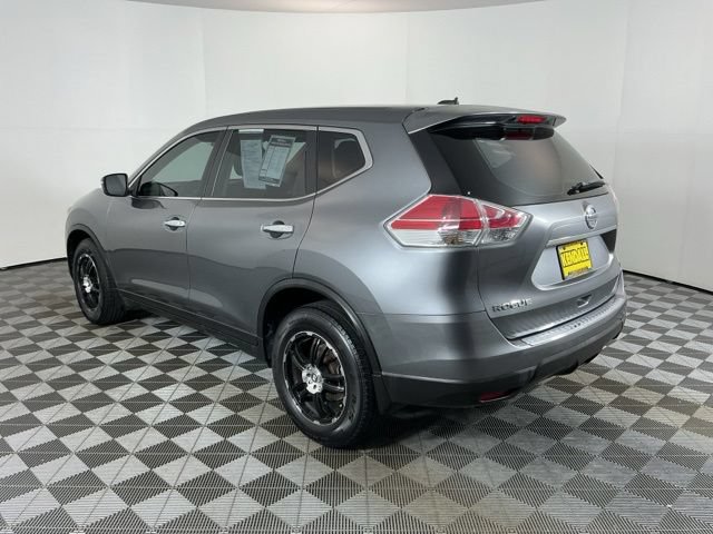 Used 2015 Nissan Rogue S FWD image 6