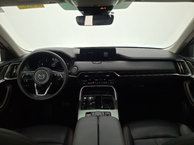 Used 2024 MAZDA CX-90 Plug-In Hybrid w/ Premium Pkg image 16