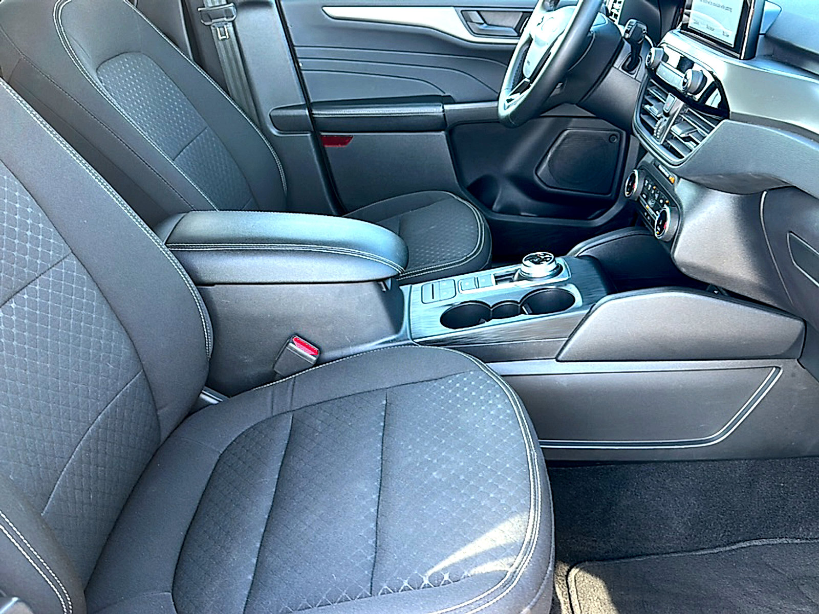 Used 2024 Ford Escape Active image 23