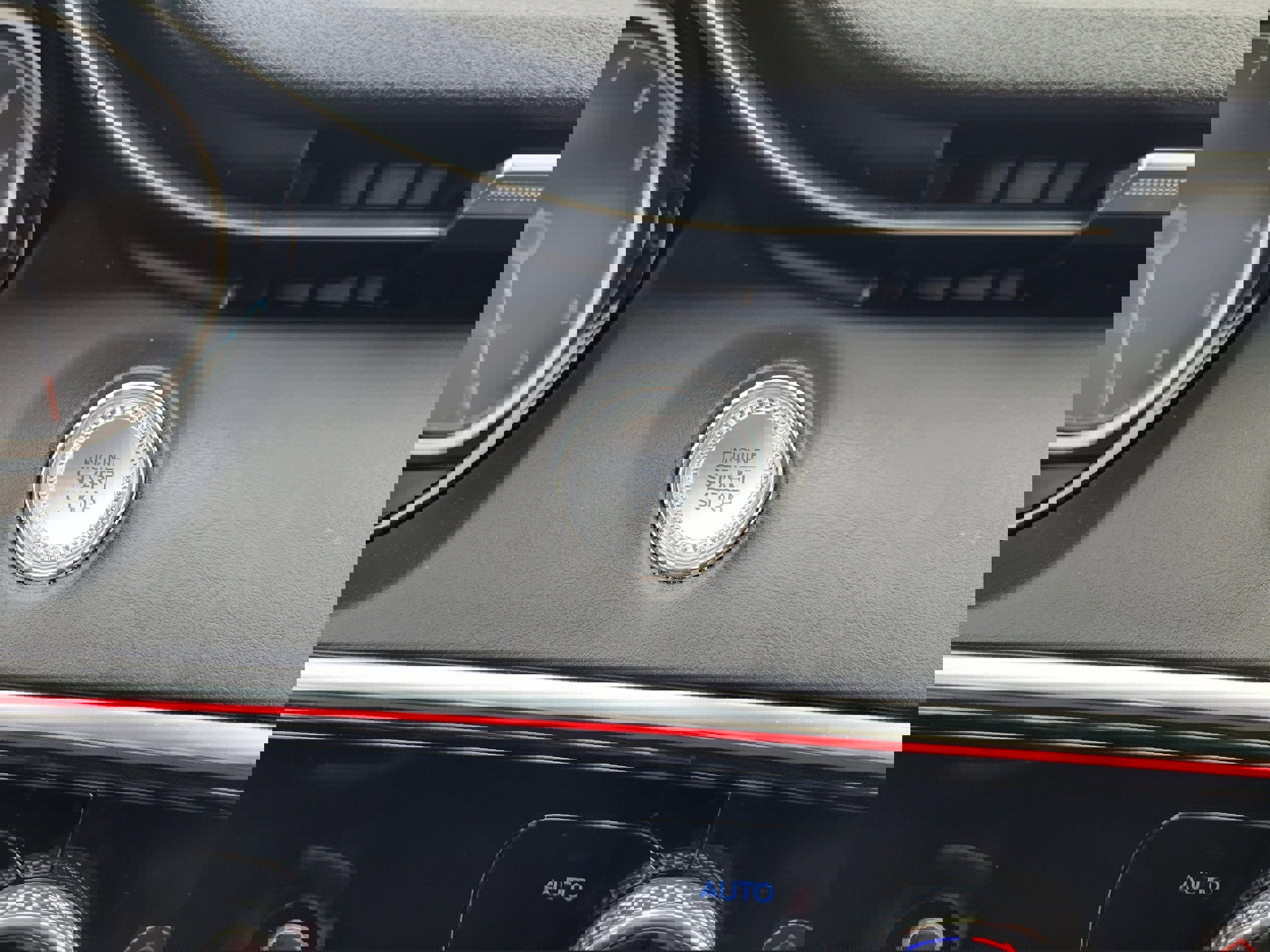 Used 2022 Genesis GV70 2.5T w/ Advanced Package image 18