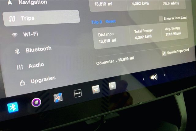 Used 2025 Tesla Model Y Performance AWD/4WD image 9