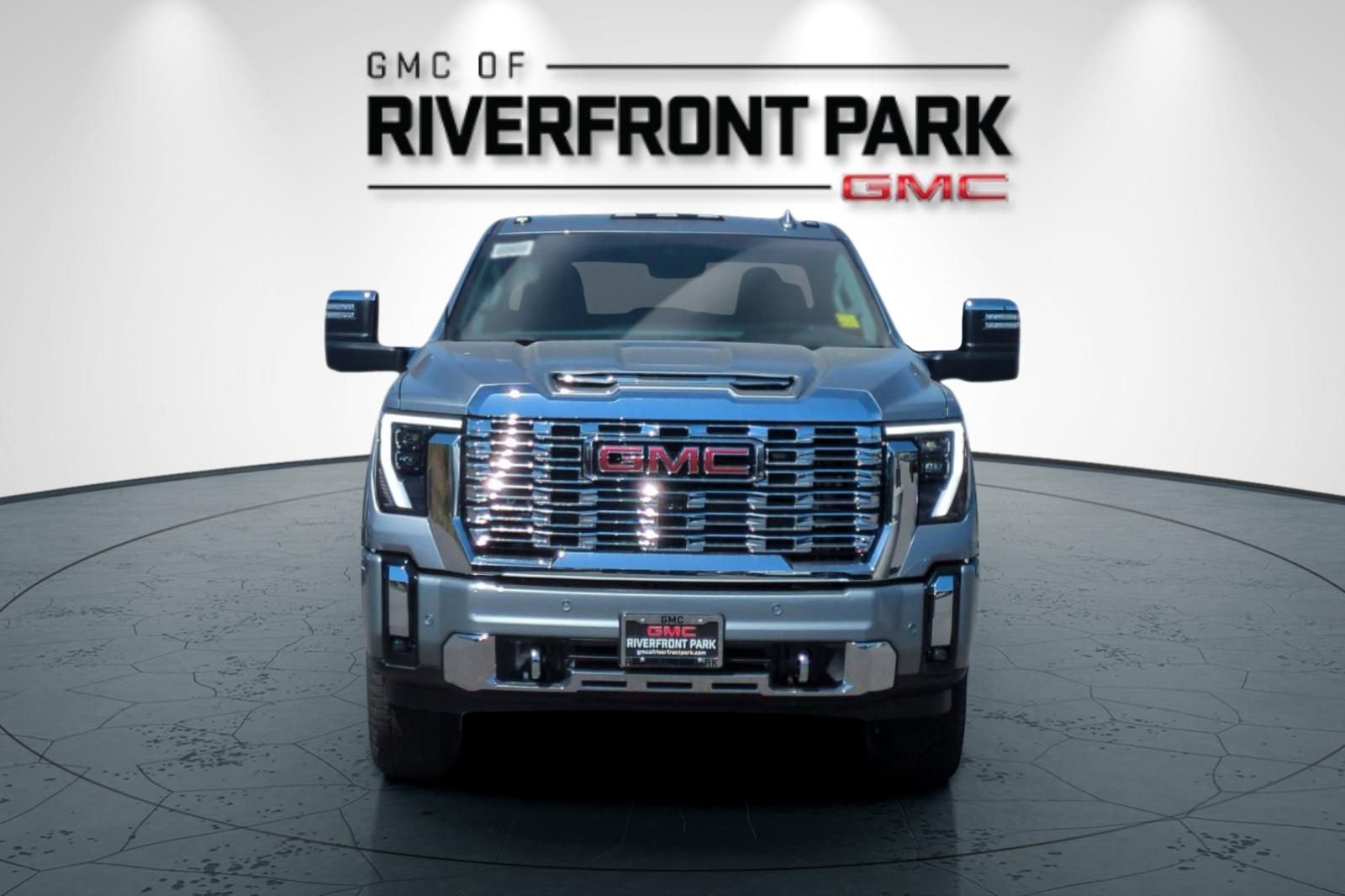New 2026 GMC Sierra 3500 Denali w/ Denali Reserve Package AWD/4WD image 8