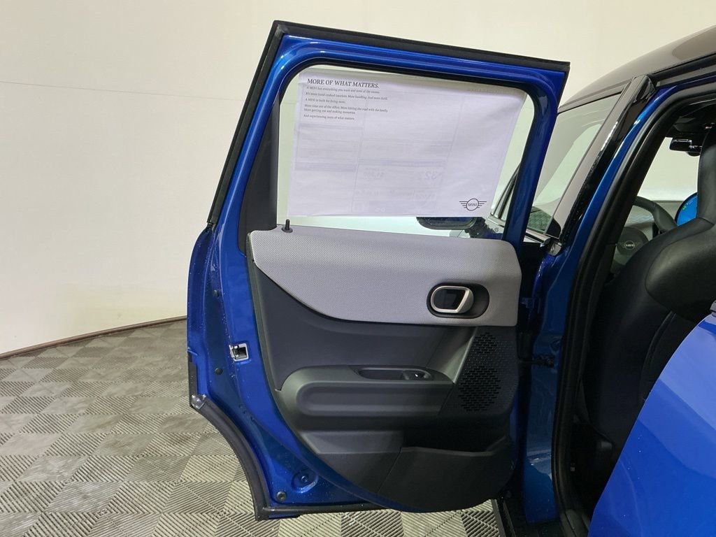 New 2026 MINI Cooper 4-Door Hardtop image 25