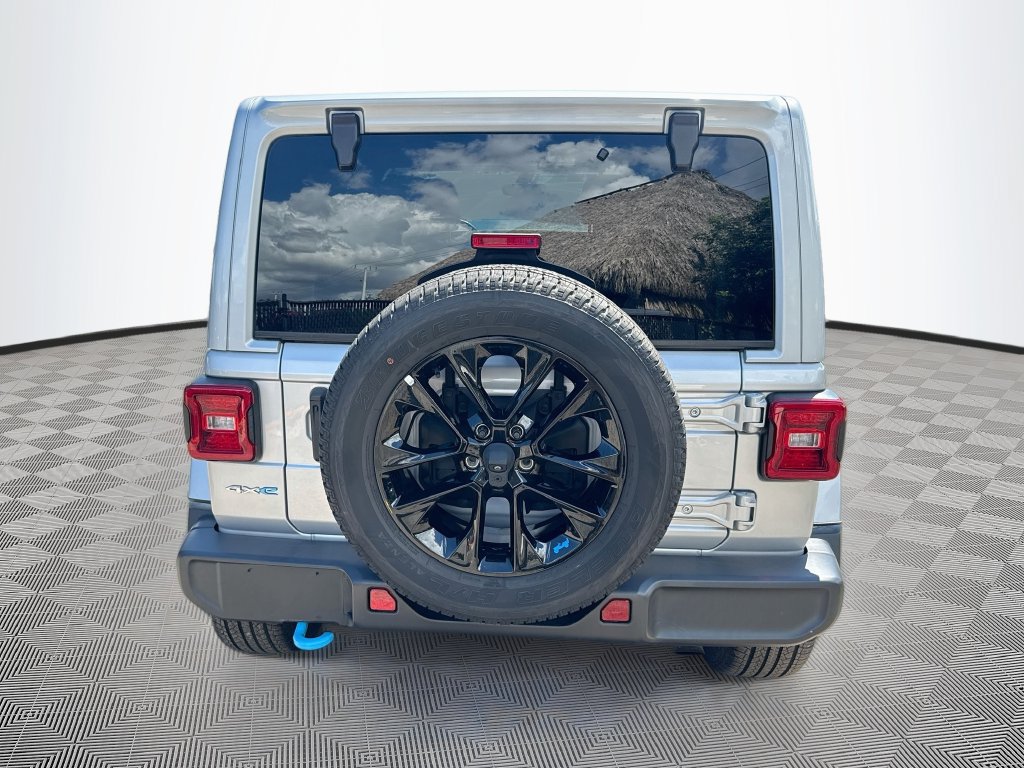 Certified 2023 Jeep Wrangler Unlimited Sahara w/ Cold Weather Group AWD/4WD image 7