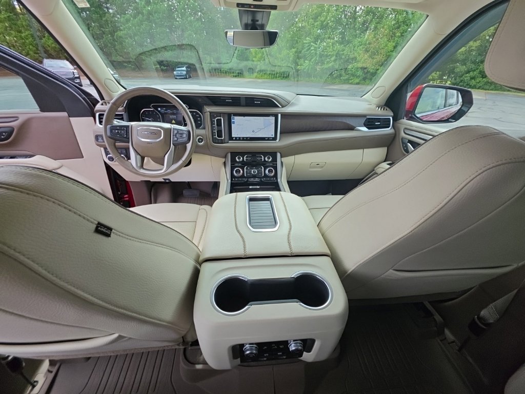 Certified 2021 GMC Yukon Denali w/ Denali Ultimate Package AWD/4WD image 23