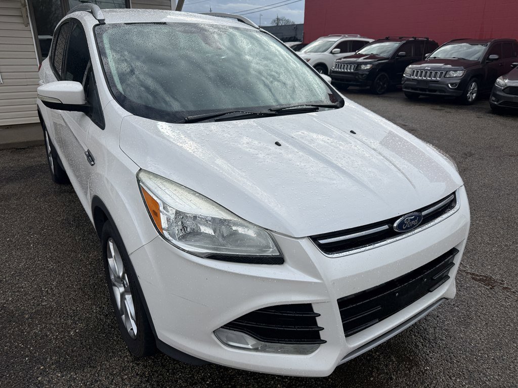 Used 2016 Ford Escape Titanium video 1