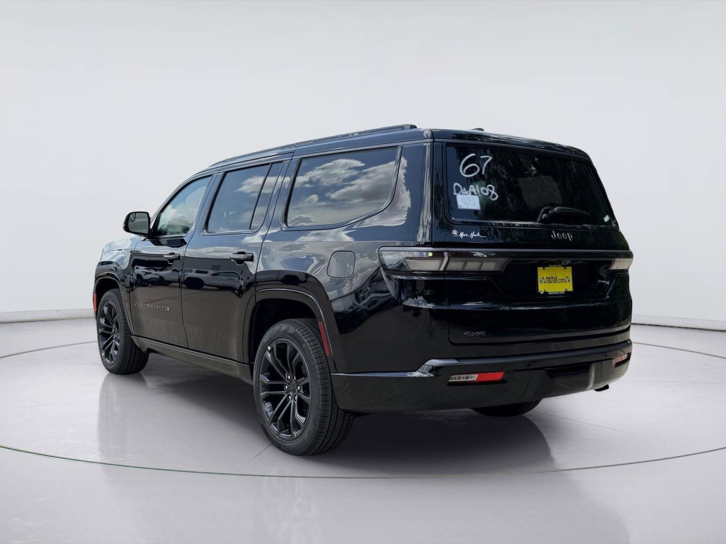 New 2026 Jeep Grand Wagoneer Summit AWD/4WD image 3