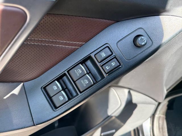 Used 2018 Subaru Forester 2.5i Touring AWD/4WD image 19
