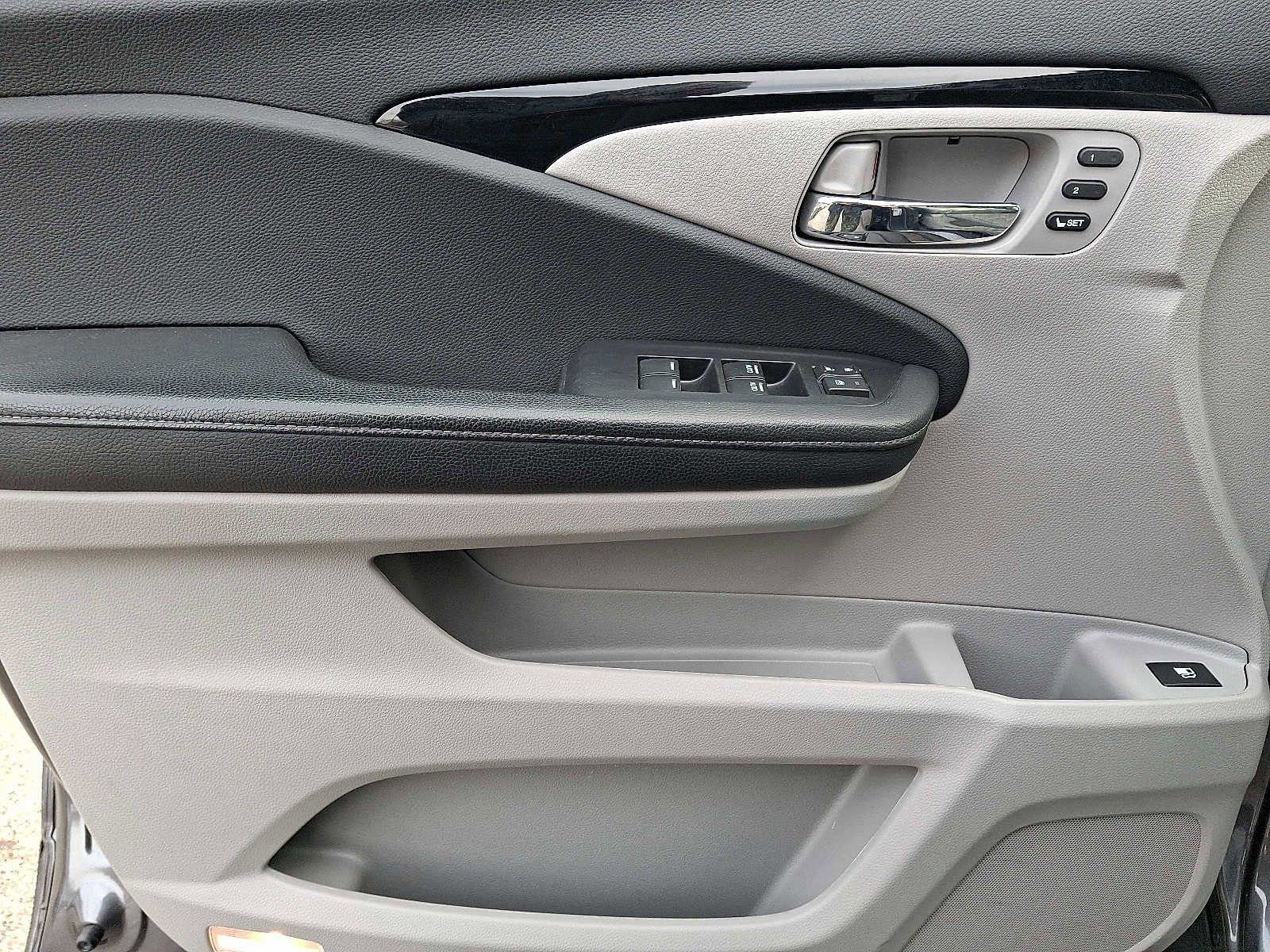 Used 2019 Honda Ridgeline RTL-E image 12