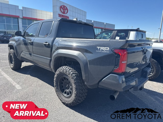 Used 2025 Toyota Tacoma TRD Off-Road AWD/4WD image 13