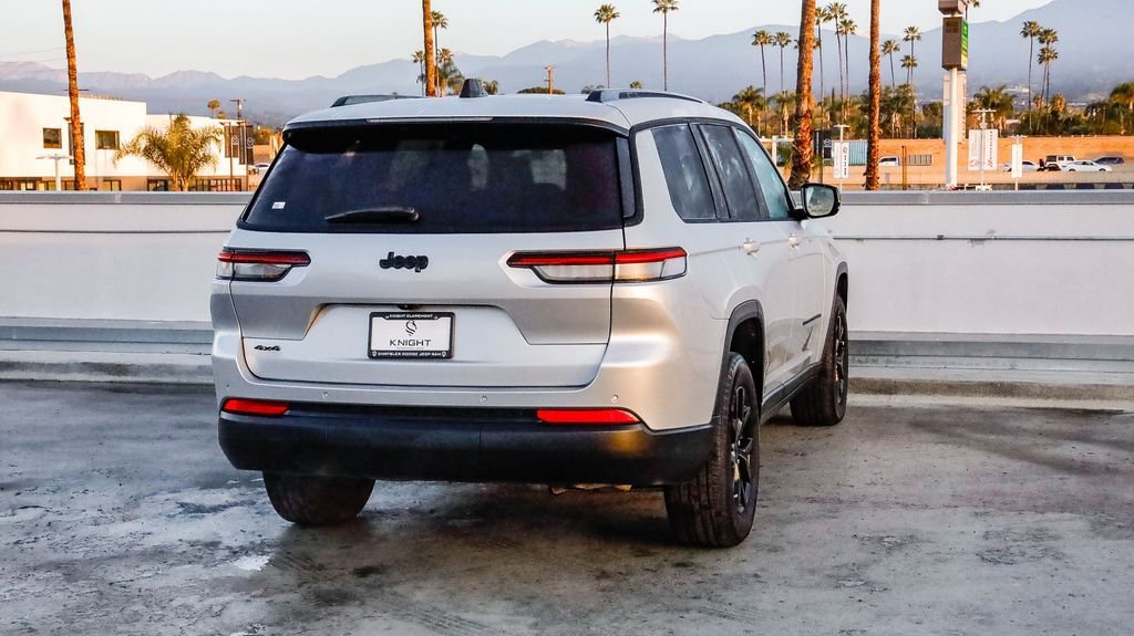 Certified 2024 Jeep Grand Cherokee L Laredo image 9