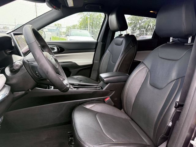 Certified 2023 Jeep Compass Limited w/ Elite Group AWD/4WD image 17