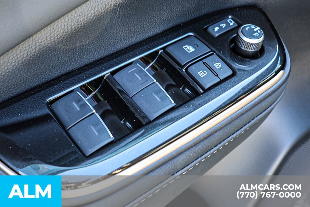 Used 2025 Toyota Crown Signia image 52