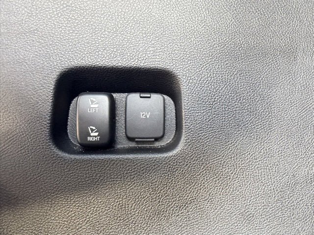 Used 2023 Ford Edge SEL w/ Convenience Package image 38