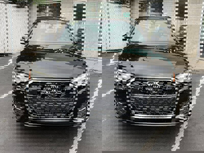 Used 2024 Audi A6 Premium Plus image 2