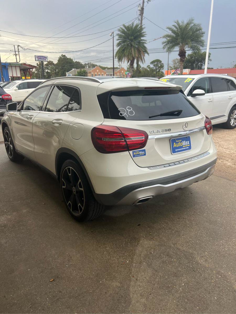 Used 2018 Mercedes-Benz GLA 250 image 4