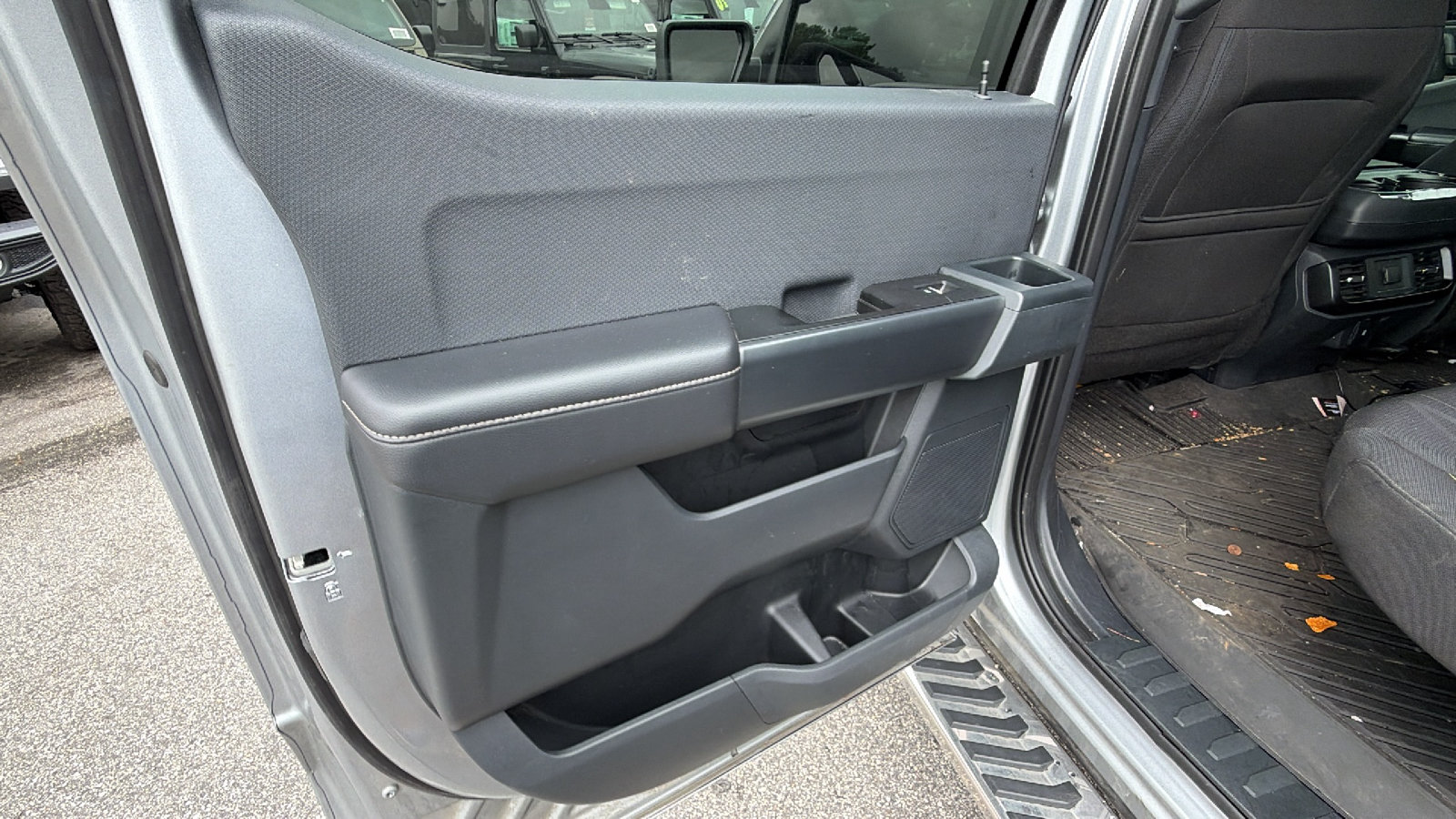 Used 2025 Ford F150 STX w/ Equipment Group 200A AWD/4WD image 22