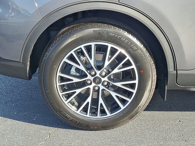 New 2025 Ford Escape SE w/ PHEV Premium Package image 9