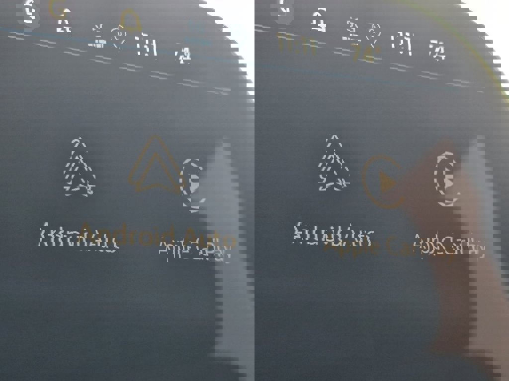 New 2025 Chevrolet Suburban Premier image 7