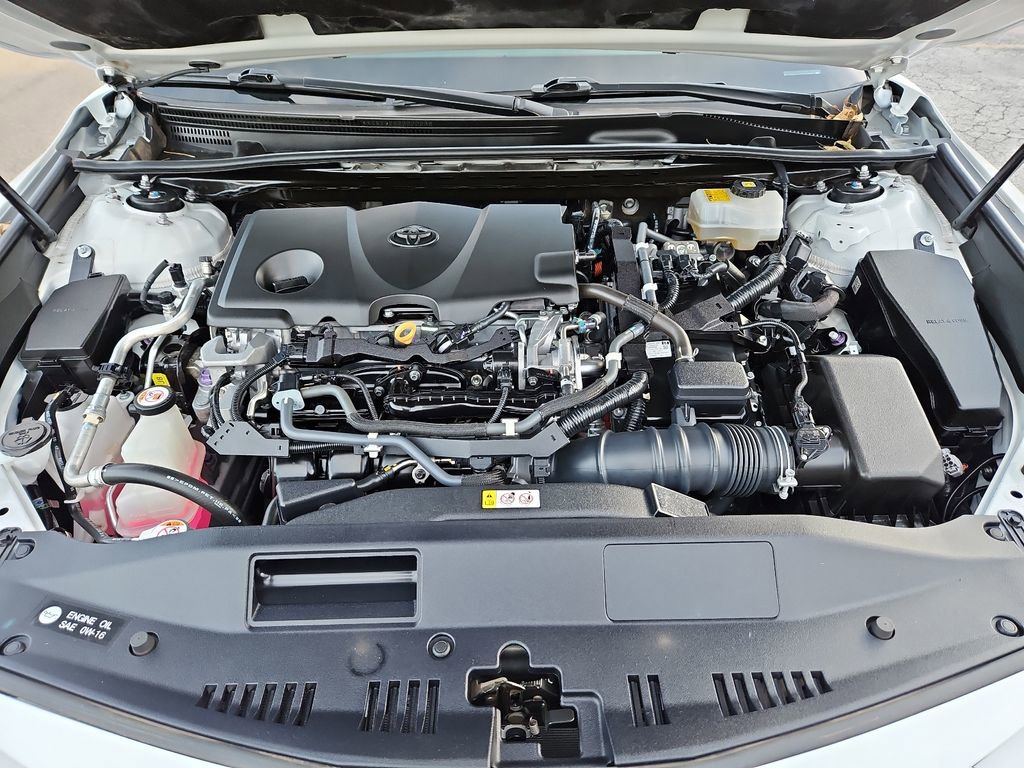 Used 2018 Toyota Camry LE image 13