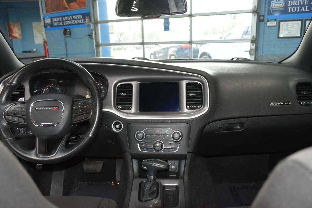 Used 2022 Dodge Charger SXT w/ Driver Convenience Group AWD/4WD image 26