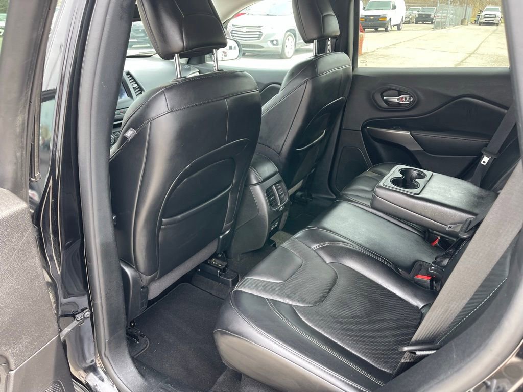 Used 2021 Jeep Cherokee Latitude Lux FWD image 19